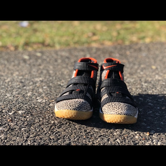 Lebron - Picture 2 of 5